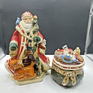 Studio Nova Woodland Holly Santa Vintage Salt and Pepper Shakers